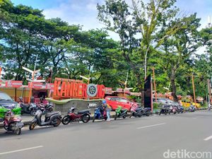 Target Pemkot Makassar Bersihkan Karebosi dari Gerobak PKL Kanrerong