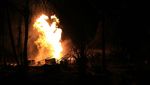 Penampakan Api yang Membakar Sumur Minyak Tradisional di Aceh Timur
