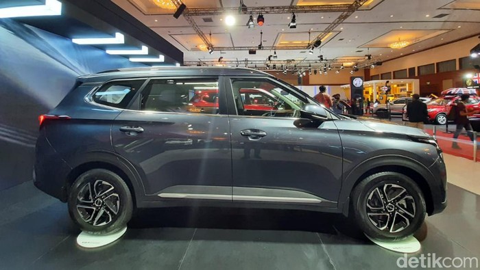 Kia Carens di Jakarta Auto Week 2022 Kia Carens di Jakarta Auto Week 2022