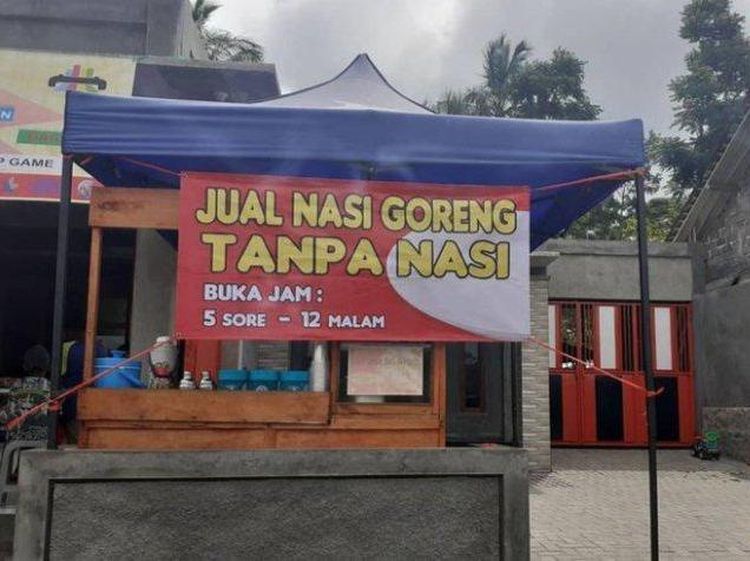 Kreatif dan Menghibur! 10 Spanduk Makanan Unik Ini Berhasil Bikin Orang Tertawa