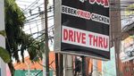 Kreatif dan Menghibur! 10 Spanduk Makanan Unik Ini Berhasil Bikin Orang Tertawa