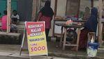 Kreatif dan Menghibur! 10 Spanduk Makanan Unik Ini Berhasil Bikin Orang Tertawa