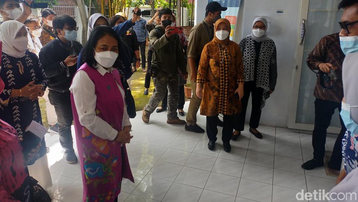 Menteri PPPA Bintang Puspayoga mengunjungi Rumah Aman UPTD PPA Sulsel.