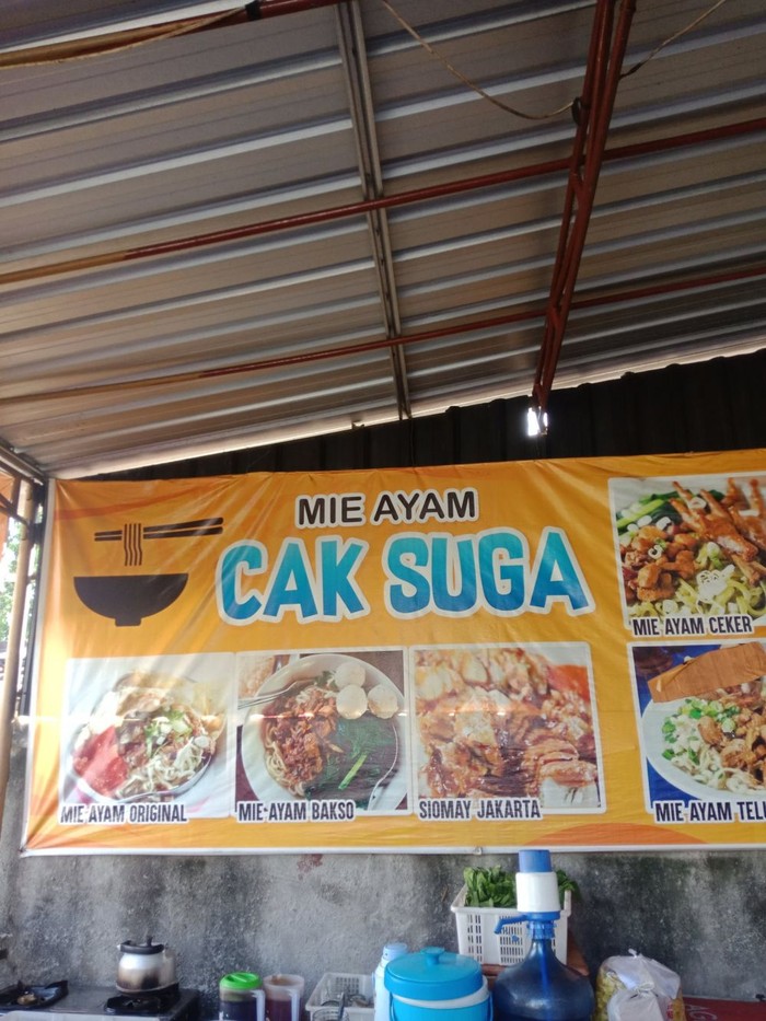 Terinspirasi Artis Korea, 10 Nama dan Tampilan Warung Makan Ini Bikin Ngakak!