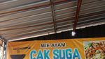 Terinspirasi Artis Korea, 10 Nama dan Tampilan Warung Makan Ini Bikin Ngakak!