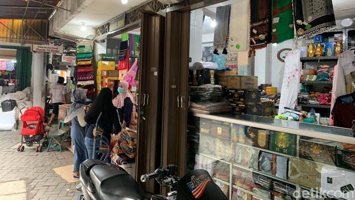 pasar bong jalan slompretan surabaya