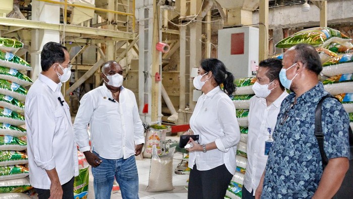 Saatnya Kaum Milenial Belajar Pertanian PT PELNI (Persero) mengajak para anak muda (petani millenial) dari Merauke, Papua untuk belajar tentang kualitas produksi pertanian di Kabupaten Sragen, Jawa Tengah.