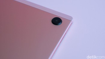 Ada kamera belakang 8 MP. Foto: Adi Fida Rahman/detikINET