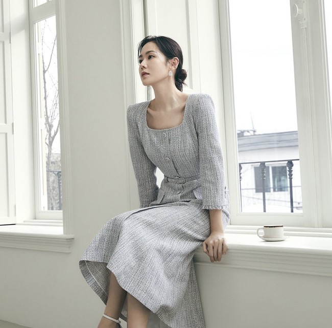 Son Ye Jin dan Hyun Bin telah mengumumkan pertunangannya pada 10 Februari 2022. Pasangan artis Korea itu akan menikah setelah dua tahun berpacaran. Foto: dok. Instagram @bau_by_brideandyou