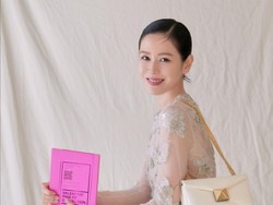 Cantiknya Son Ye Jin Jelang Pernikahan, Ini 8 Potret Calon Istri Hyun Bin