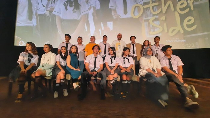 The Other Side siap tayang di bioskop 17 Maret 2022.