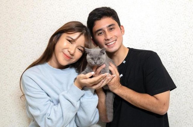 Alshad Ahmad dikabarkan menikahi Nissa saat masih pacaran dengan Tiara Andini. Pernikahan mereka hanya bertahan tiga bulan sebelum bercerai. Foto: Instagram