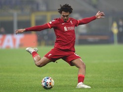 Bek kanan: Trent Alexander-Arnold, valuasi 72 juta euro (Rp 1,3 triliun). Foto: (Getty Images)