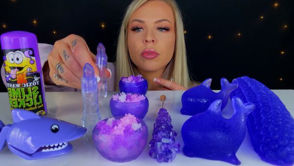 HunnieBee YouTuber ASMR yang Penghasilannya Capai Rp 11 Miliar Per Bulan