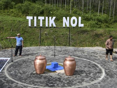 Melihat Persiapan Ritual Kendi Nusantara di Titik Nol IKN