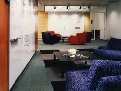 Nostalgia dengan Kantor Lama Apple yang Desainnya Jadul