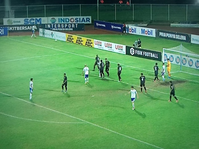 Laga Persib vs Madura United