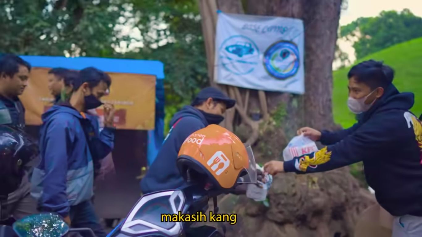 Aksi berbagi Doni Salmanan
