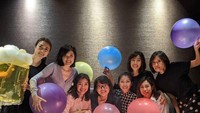 Pada perayaan ulang tahunnya sendiri, ada acara kejutan yang spesial. Kue dan balon menjadi hadiah manis untuk Grace yang berulang tahun. Foto: Instagram/gracetahirs