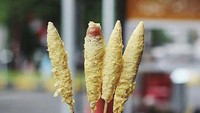 . Endog Gulung yang ada di Pejaten terkenal sebagai tempat jajan murah meriah enak. Menu andalannya tentu saja telur gulung polos dan telur gulung sosis. Tersedia juga menu pasta dan kebab. Kisaran harganya dari Rp 1.000. Foto: Site News/Public Domain
