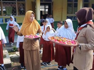 Duka dan Untaian Doa dari Tempat Hasan-Husen Sekolah