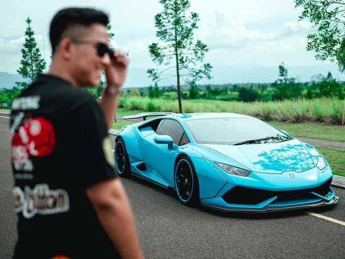 Bareskrim Mabes Polri akhirnya menyita sejumlah aset pribadi milik Doni Salmanan. Sejumlah aset yang disita itu terdiri dari satu unit mobil mewah serta beberapa kendaraan sepeda motor.