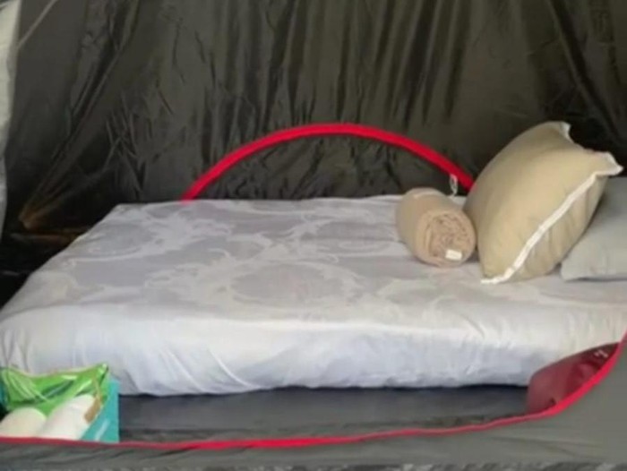 Isi Tenda Suharso Monoarfa