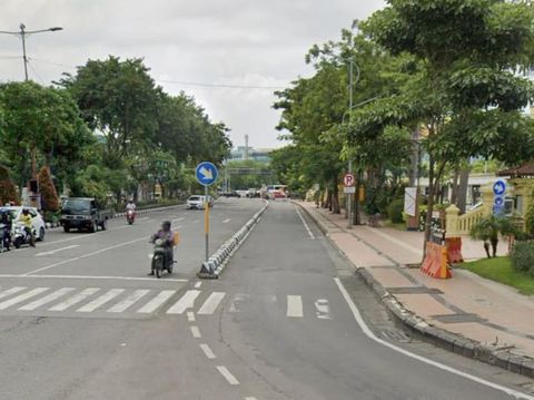Jalan-jalan di Surabaya yang Mirip Luar Negeri
