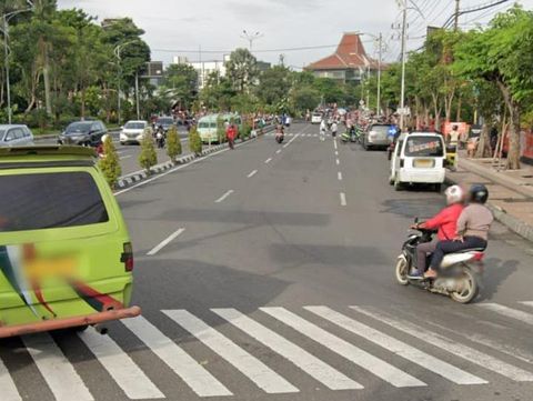 Jalan-jalan di Surabaya yang Mirip Luar Negeri