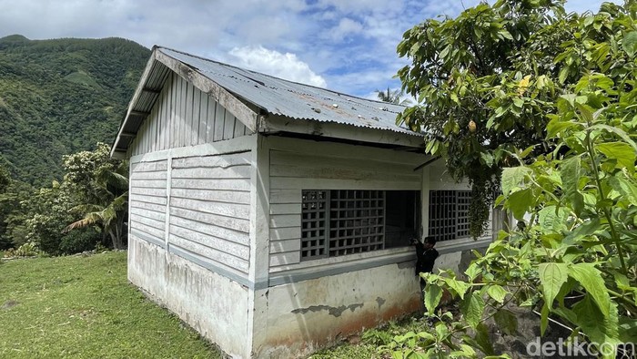 Kondisi Kelas Jauh di Dusun Salu Baka, Desa Kaseralau, Kecamatan Batu Lappa, Kabupaten Pinrang.