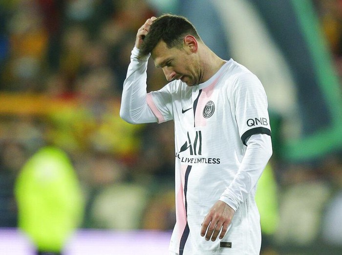 PSG's Lionel Messi makes an attempt to score during the French League One soccer match between Paris Saint-Germain and Bordeaux at the Parc des Princes stadium in Paris, France, Sunday, March 13, 2022. (AP Photo/Thibault Camus)