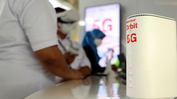 Seperti salah satu yang terpasang adalah Wi-Fi Router 5G Orbit Telkomsel yang dipersembahkan untuk seluruh pengunjung dalam menjajal ketangguhan jaringan 5G.