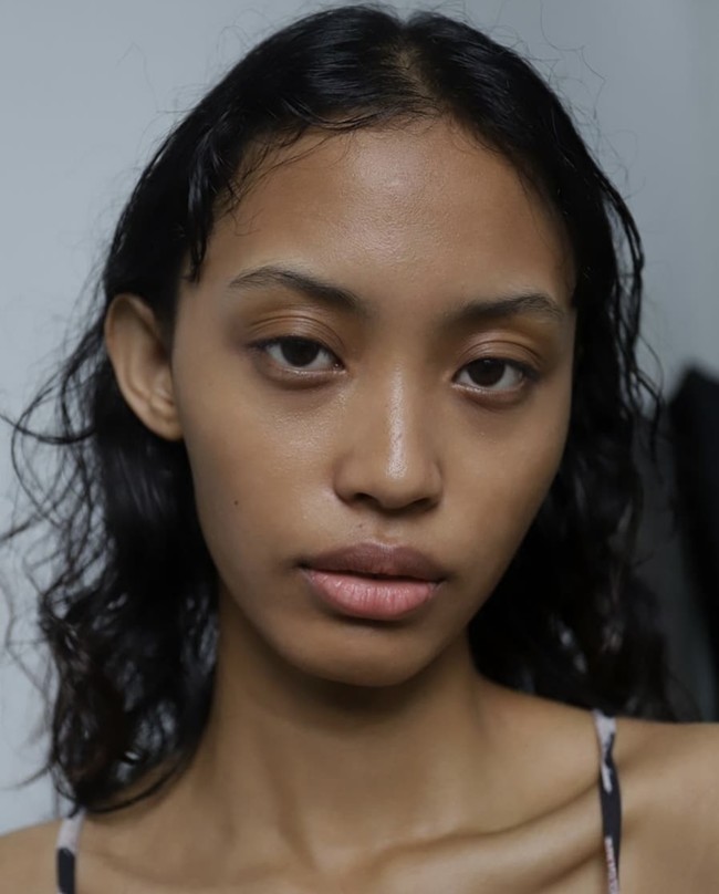 Belakangan kisahnya terjun ke dunia modeling menjadi sorotan warganet. Sebab Nafa Salvana Yasmin ditawari menjadi model saat makan pecel lele di dekat kampusnya Unikom Bandung. Foto: dok. Instagram @nafasalvana