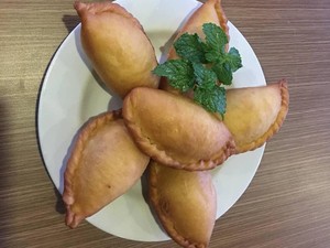 Ke Manado? Jangan Lupa Cobain Panada Isi Ikan yang Menggoyang Lidah