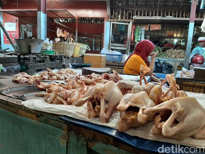 Pedagang daging di Pasar Probolinggo