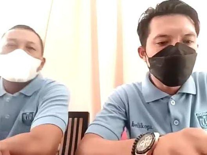 Pelatih Persela Ragil Sudirman dan kiper Dwikus