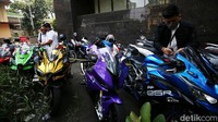 Polisi juga menyita belasan motor gede (moge) Doni Salmanan.