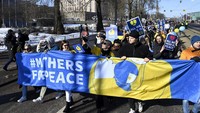 Seperti diketahui, Rusia terus memborbardir kota-kota di Ukraina sejak akhir Februari lalu.