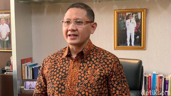 Sekretaris Pansel Sekdaprov Jatim Aries Agung Paewai