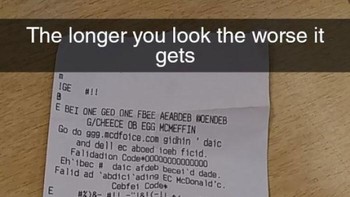 Komputer kasir yang error membuat tampilan nota menjadi seperti ini. Foto: Bored Panda