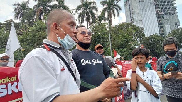 Warga Marunda demo di kawasan Patung Kuda (Anggi-detikcom)
