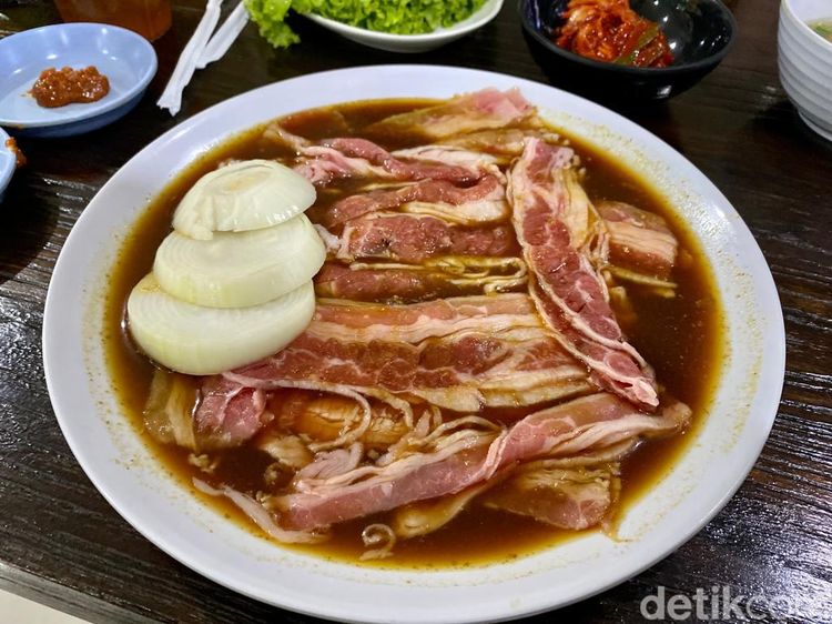 Ketagihan Makan Haemul Pajeon dan BBQ-an di Warung Korea Pop