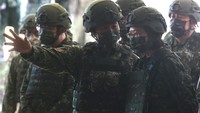 Presiden Taiwan mengatakan ahli strategi militer Taiwan telah mempelajari perang yang terjadi di Ukraina untuk strategi pertempuran Taiwan jika China kembali menyerang.  