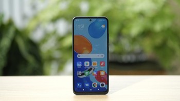 HP ini sudah mengantongi sertifikat IP53 yang artinya tahan akan percikan air dan debu, ungkap Calvin Novel, Product Marketing Manager Xiaomi Indonesia.Foto: detikINET/Anggoro Suryo Jati