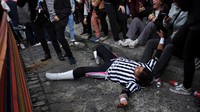 Namun tidak jauh beda dengan gulat di Amerika, para Cholita lebih mempertontonkan keahlian mereka dalam bermanuver di atas arena. Tidak jauh beda dengan pertunjukan teatrikal.