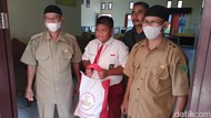 Batal Tinjau Vaksin di IKN Nusantara, Jokowi Titip Beri Hadiah ke Siswa