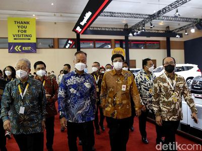 Digelar di JCC, Menperin Agus Gumiwang Buka Jakarta Auto Week 2022