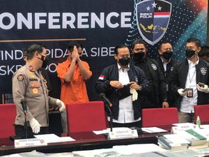 Berbaju Tahanan, Ini Pernyataan Lengkap Doni Salmanan Minta Maaf