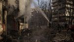 Perang Kota di Kyiv, Apartemen Jadi Sasaran Tembak