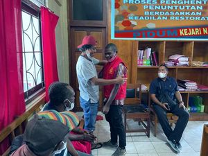 Jaksa Hentikan Kasus Penganiayaan Petani Ubi Papua